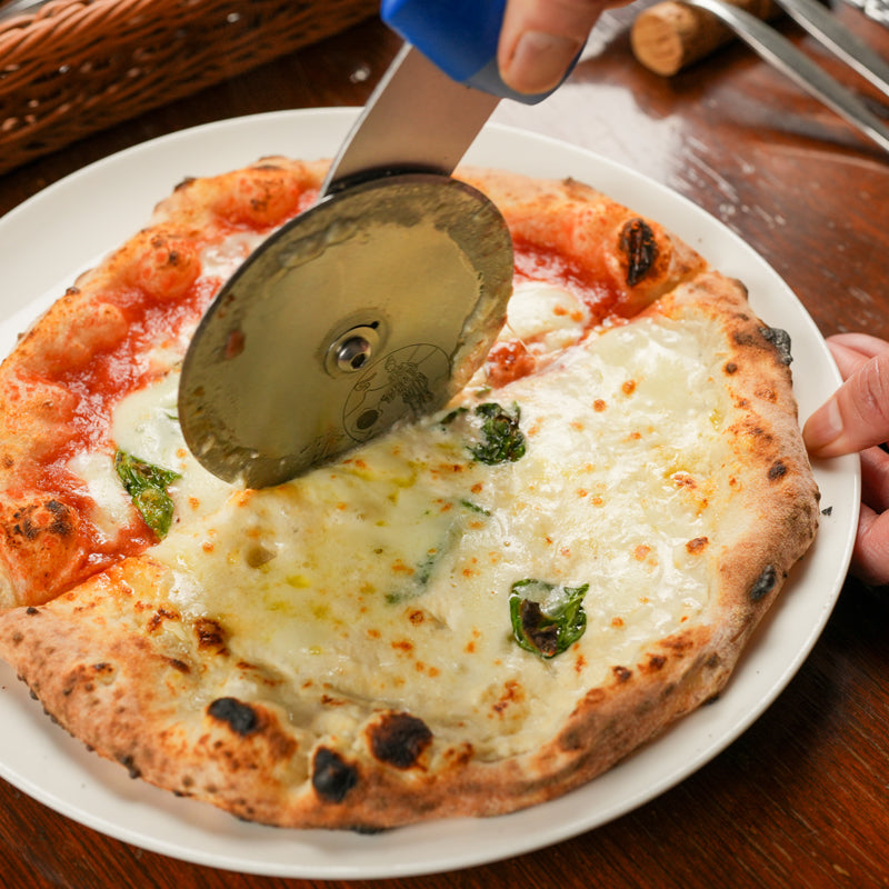 ハーフアンドハーフのピッツア